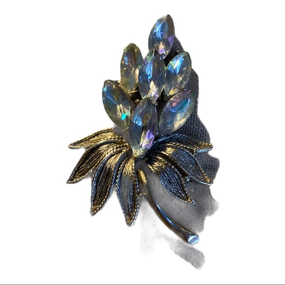 Vintage Brooch Signed Silver Starrs - Picture 1 of 3